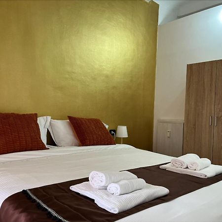 Genova Gold Rooms Eksteriør bilde