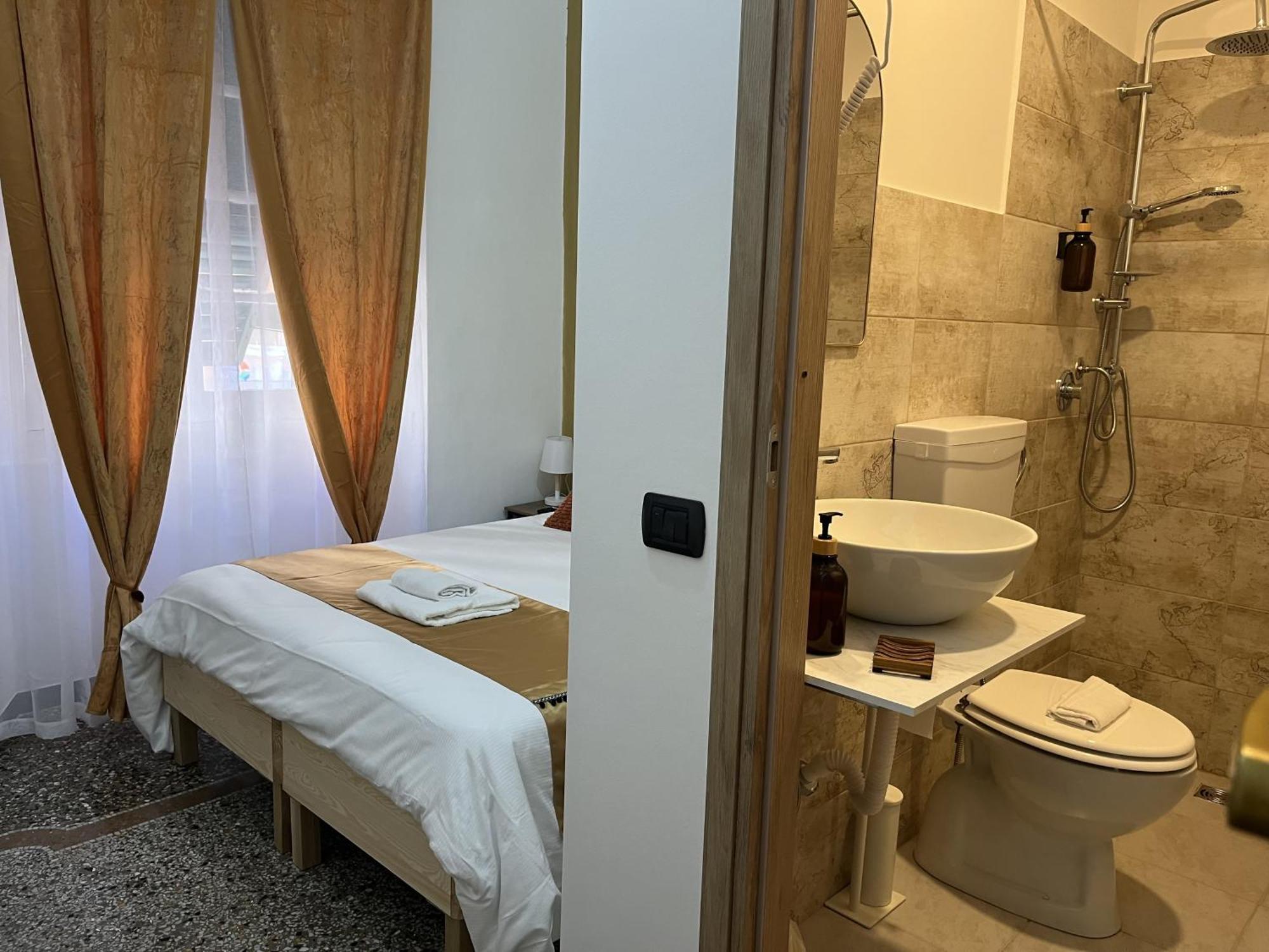 Genova Gold Rooms Eksteriør bilde